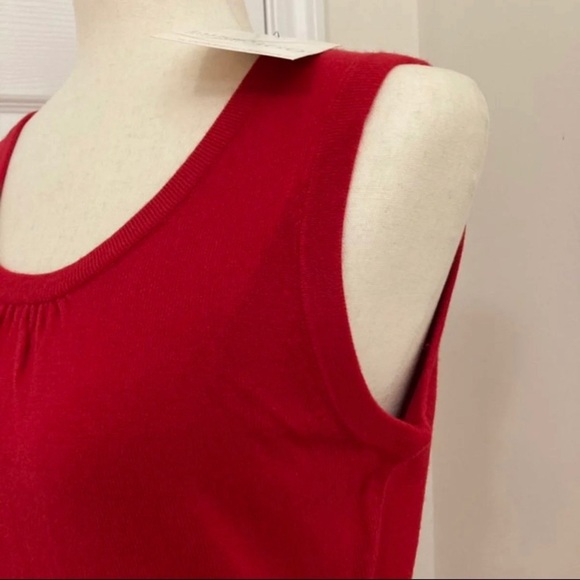 LUXE 360 Sweater Top. - Picture 3 of 4